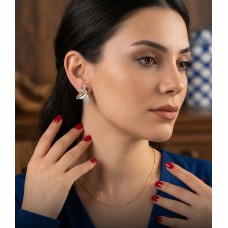 Zirkon Taşlı Işıltılı Çiçek / Kelebek Figürlü Gold Küpe T01 F17 Zirkon Taşlı Işıltılı Çiçek / Kelebek Figürlü Gold Küpe T01 F17