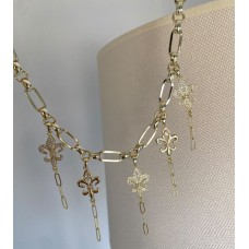 Lüks Zirkon Taşlı Zambak Figürlü Gold Kolye (25+5 cm) K96 Z17 Lüks Zirkon Taşlı Zambak Figürlü Gold Kolye (25+5 cm) K96 Z17